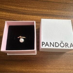 Pandora Ring